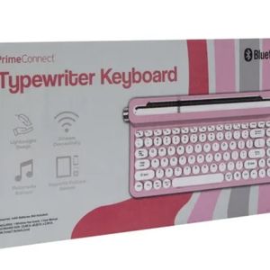 New in Box Pink Bluetooth Typewriter Style Keyboard